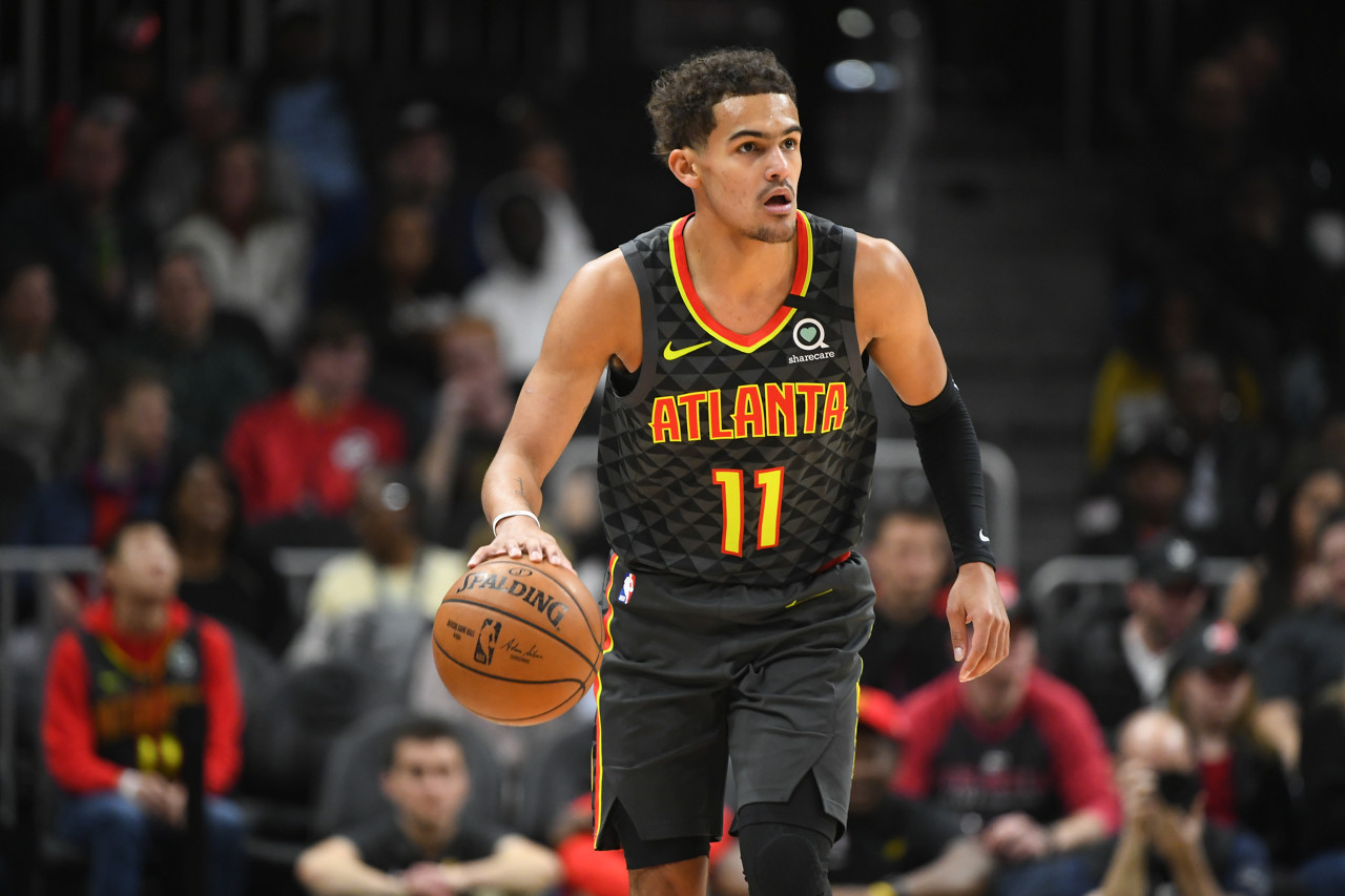 通过双后腰 通过双后腰